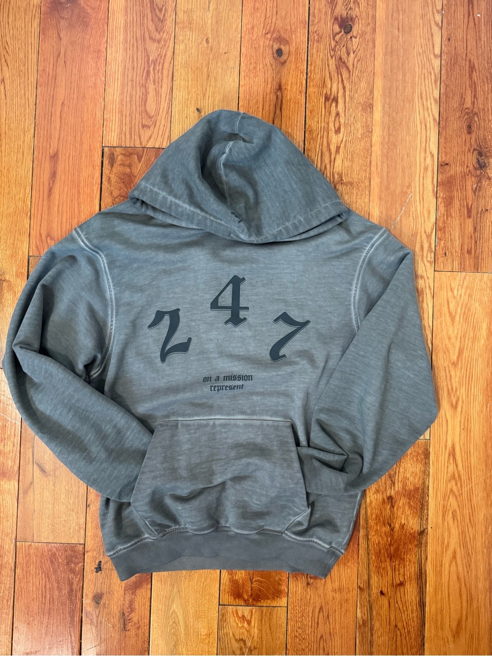 Men's Gray Graphic Hoodie - Vintage-Style Print - Picture 2 of 3